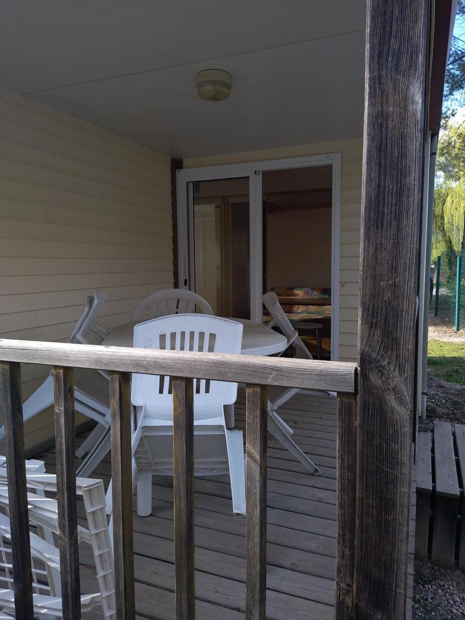 Camping Les Rives Du Lac De Vinca Exterior foto
